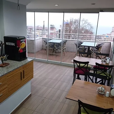 Nur Oda ve Kahvaltı