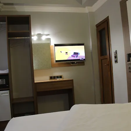 Nur Bed and breakfast