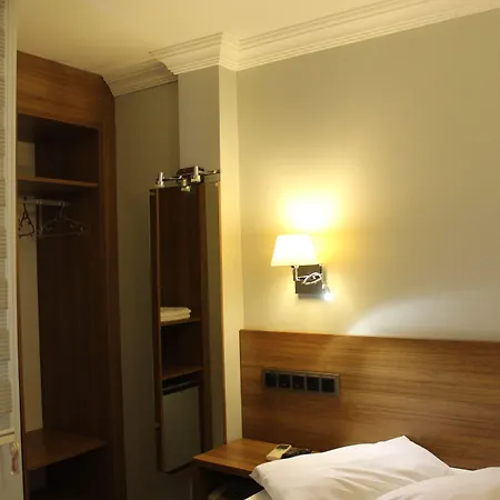 Nur Bed and breakfast 2*