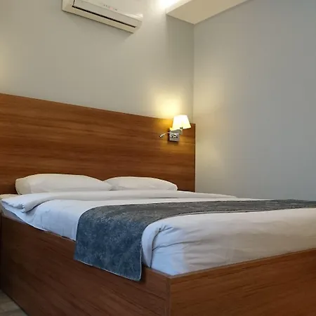 Nur Bed & Breakfast